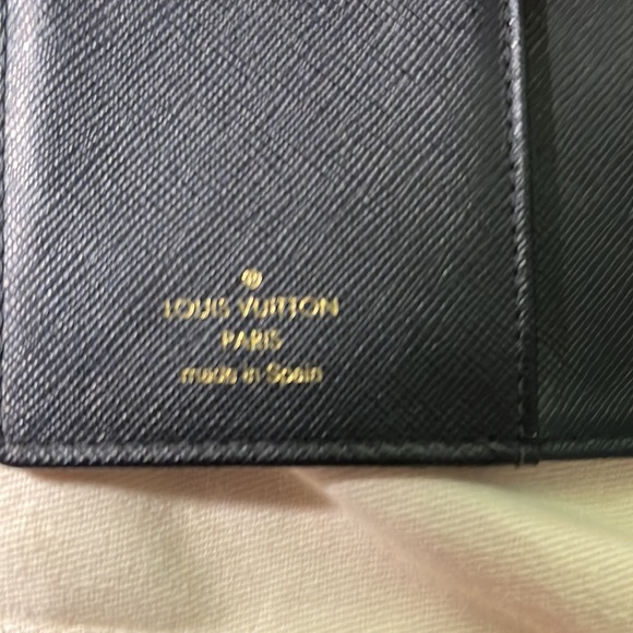 Louis Vuitton Mini Lin Planner Cover 2010 - Picture 3 of 4